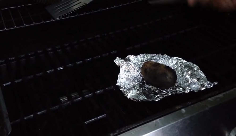 Как вкусно приготовить картошку на костре