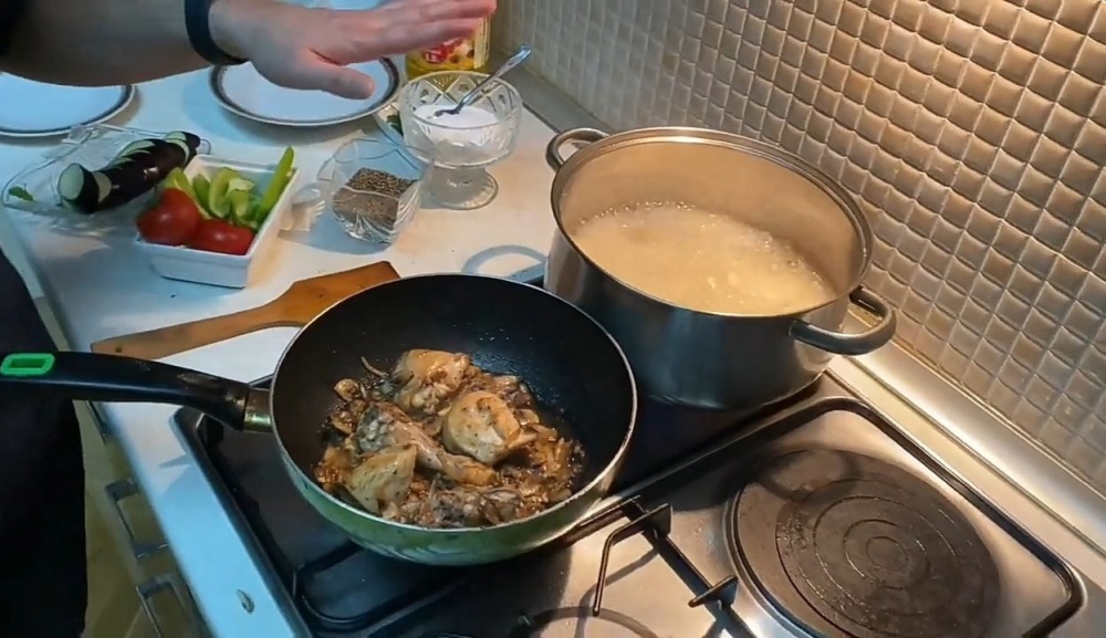 Садж на костре: что можно приготовить