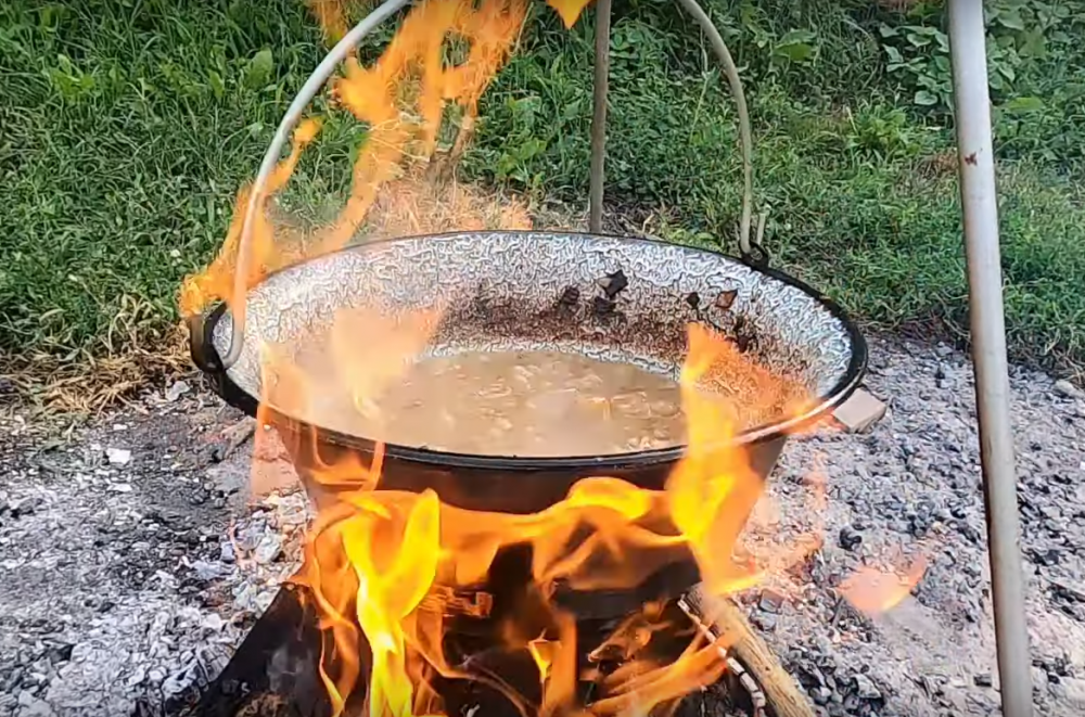 Казан для костра