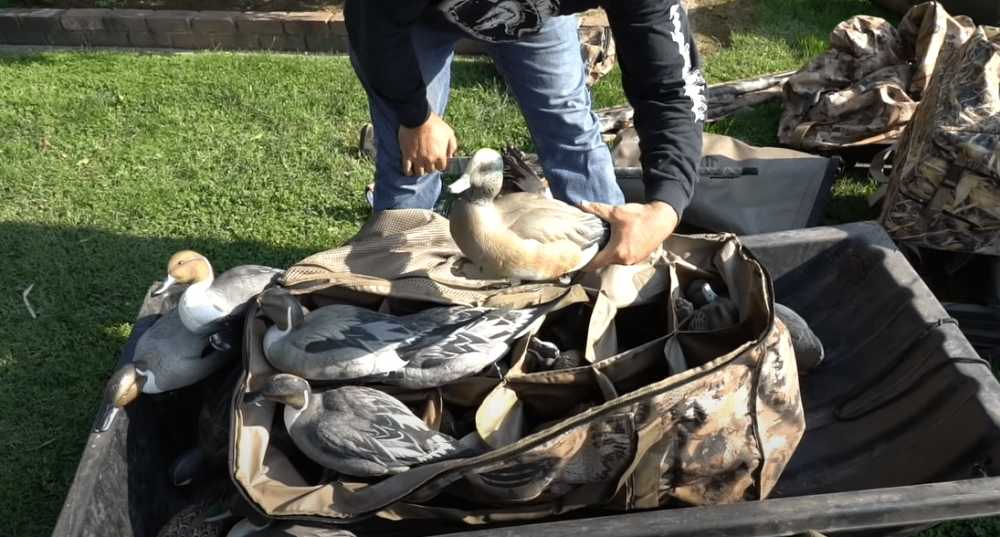 Как сделать манок на утку своими руками