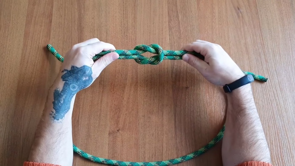 Как правильно завязать прямой узел